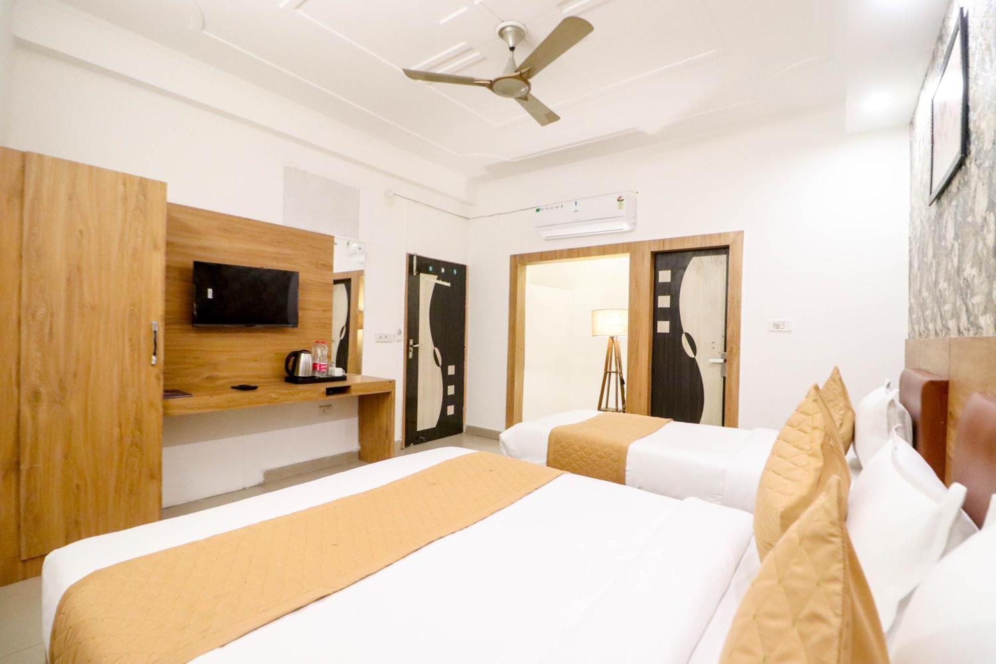 Hotel Stay Villa Delhi Airport Neu-Delhi Exterior foto