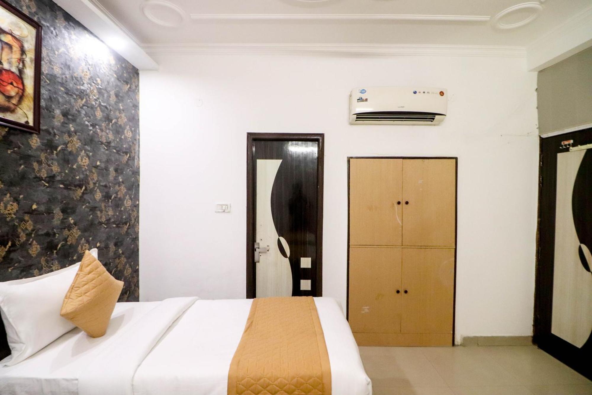 Hotel Stay Villa Delhi Airport Neu-Delhi Exterior foto